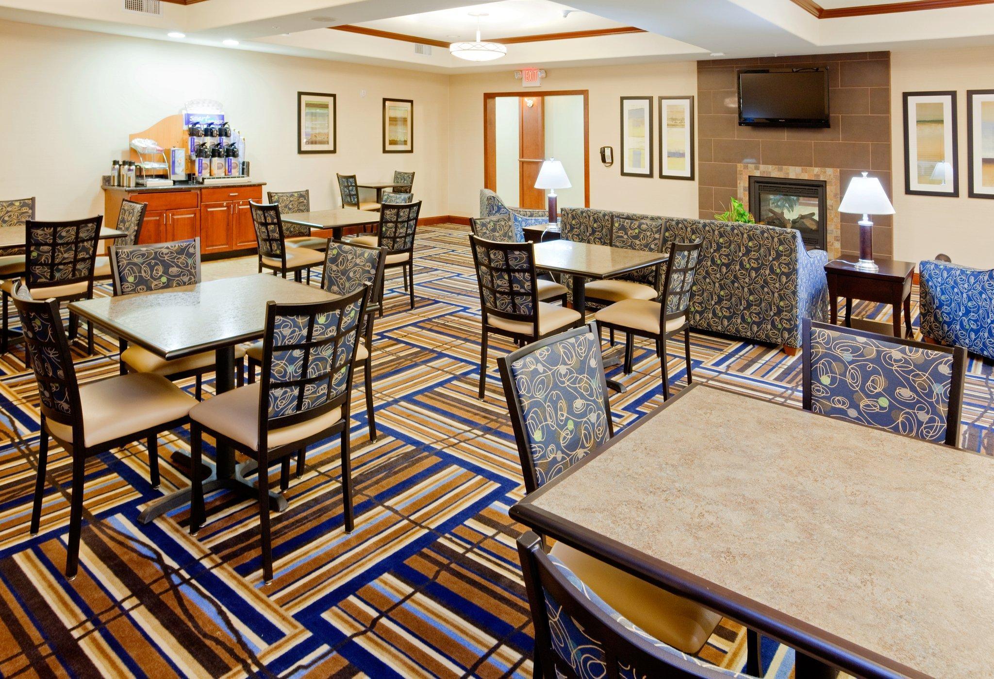 Holiday Inn Express Hotel & Suites Mount Airy By Ihg Bagian luar foto