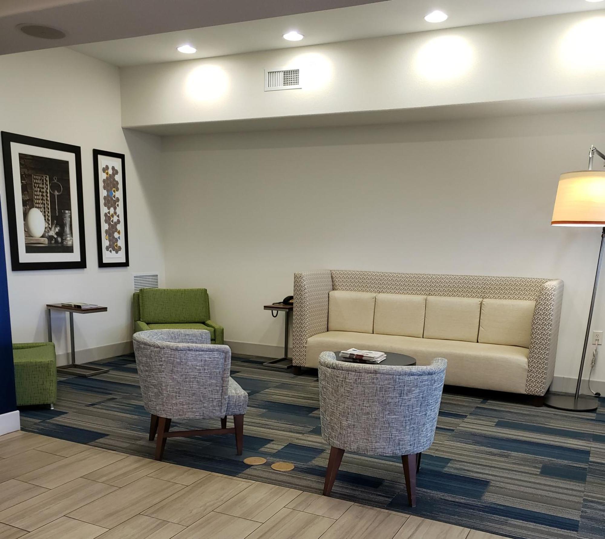 Holiday Inn Express Hotel & Suites Mount Airy By Ihg Bagian luar foto