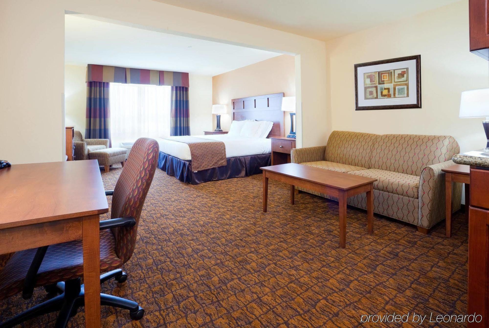 Holiday Inn Express Hotel & Suites Mount Airy By Ihg Ruang foto